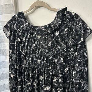 FREE PEOPLE NWOT Floral Black and White Women's Tunic Top